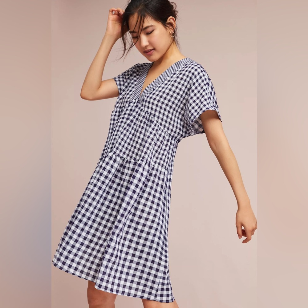 Anthropologie Gingham V-Neck Swing Dress
Tylho